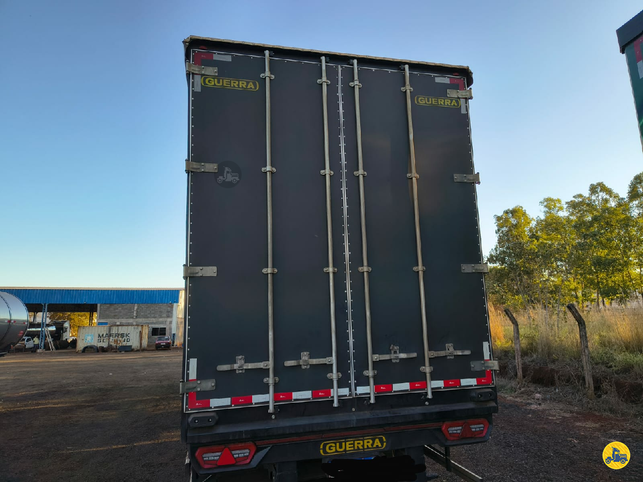 CARRETA SEMI-REBOQUE BAU SIDER Reta Rodorio Implementos Rodoviários - NOMA RIO VERDE GOIAS GO